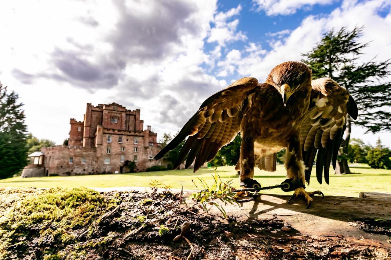 Dalhousie Castle Hotel Bonnyrigg Dış mekan fotoğraf
