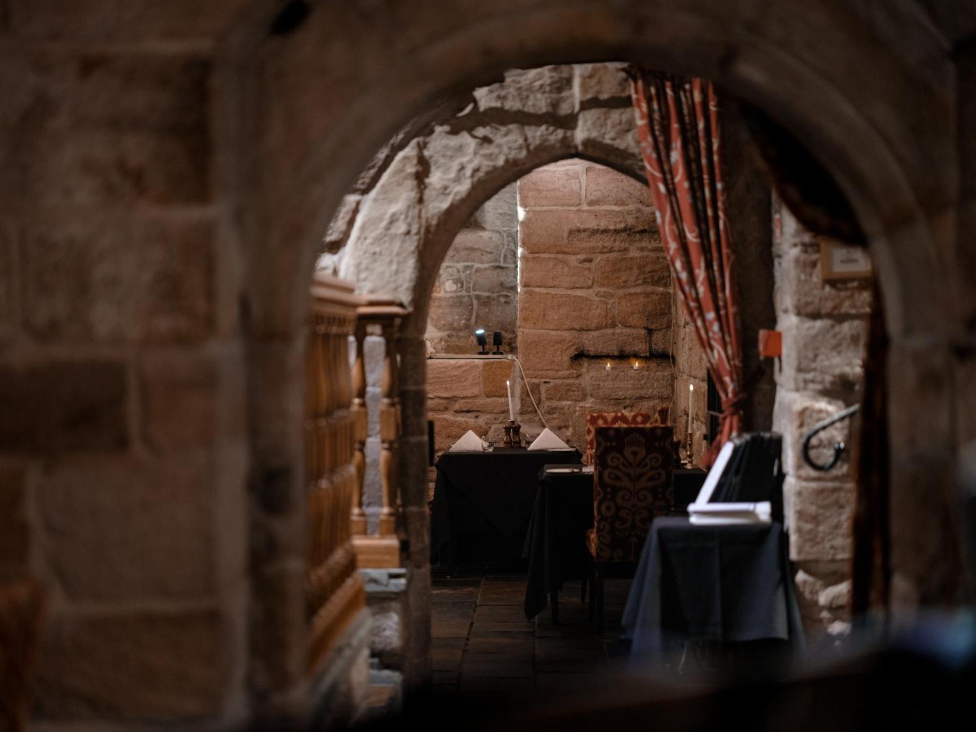 Dalhousie Castle Hotel Bonnyrigg Dış mekan fotoğraf